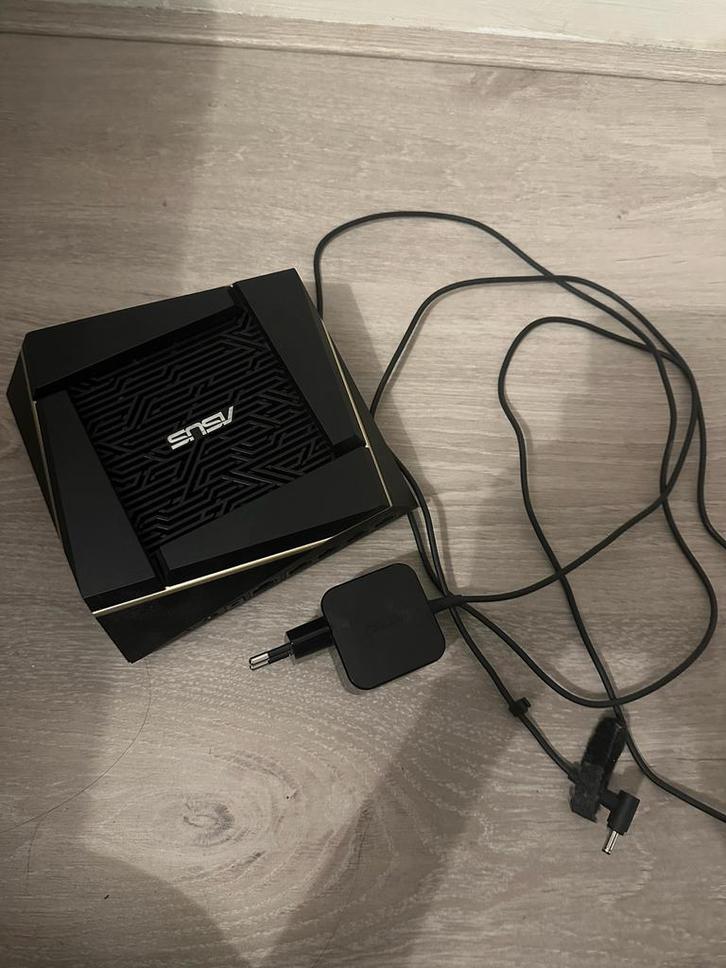 ASUS RT-AX92U router, Computers en Software, Routers en Modems, Gebruikt, Router, Ophalen of Verzenden