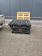 Mooie plastic pallets, Ophalen, Zo goed als nieuw