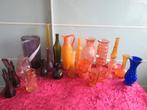 ZOLDEROPRUIMING Vintage en nieuwere VAZEN  gekleurd glas, Antiek en Kunst, Ophalen