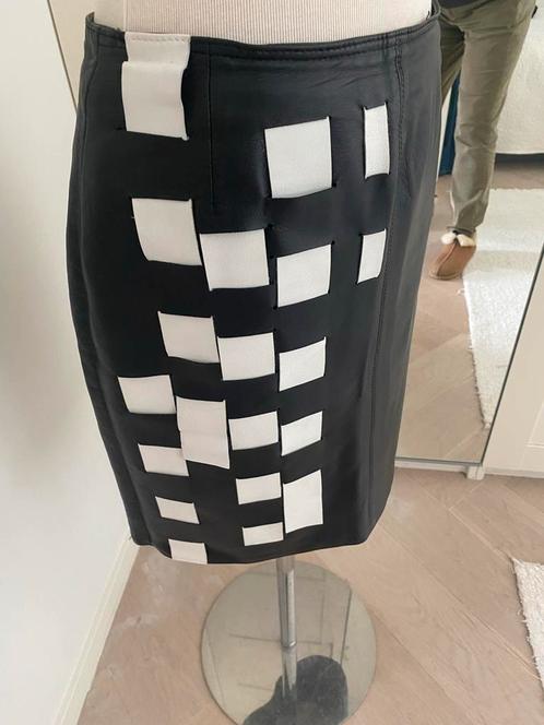 Zwarte rok leer met geweven  - Maat 40 M JEROEN BESSELING, Kleding | Dames, Rokken, Zo goed als nieuw, Maat 38/40 (M), Zwart, Boven de knie