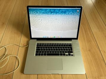 Mac Book pro 17" i5  beschikbaar voor biedingen