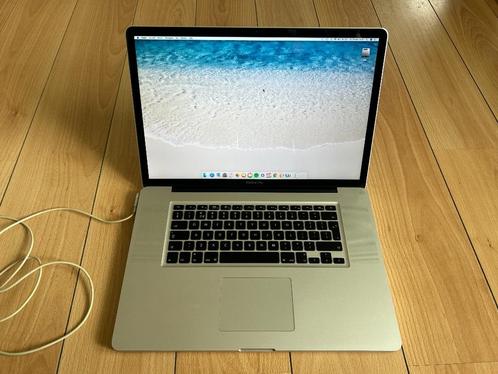 Mac Book pro 17" i5, Computers en Software, Apple Macbooks, Zo goed als nieuw, MacBook Pro, 17 inch, 2 tot 3 Ghz, 512 GB, 8 GB