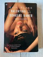 Evie Blake - Valentina en de Donkere Kamer, Boeken, Ophalen of Verzenden, Zo goed als nieuw, Evie blake, Nederland