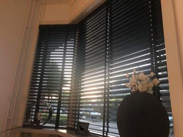 Aluminium jaloezie 50mm 176 x 110,5 cm mat zwart beschikbaar voor biedingen