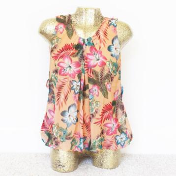 Made In Italy Bloemen Top (S) - 23 € 20,- beschikbaar voor biedingen