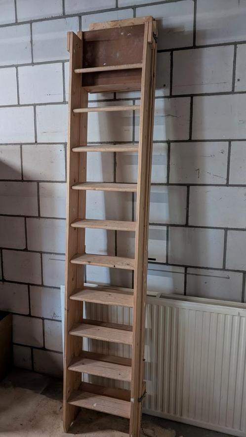 Inschuifbare vlieringtrap voor vliering ca 2,20 - 2,50 hoog, Doe-het-zelf en Verbouw, Ladders en Trappen, Gebruikt, Ophalen