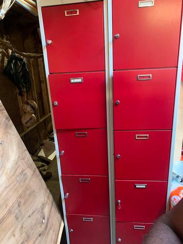 Overtoom lockerkasten (2) beschikbaar voor biedingen