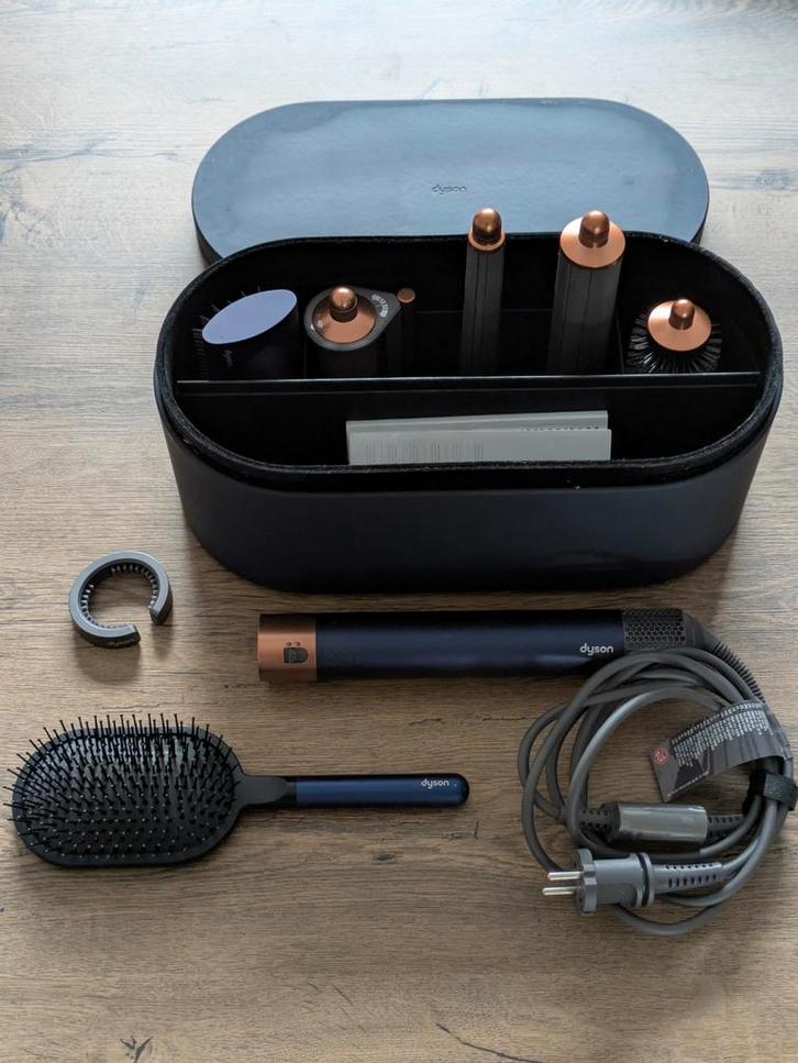 Dyson Airwrap Straight+Wavy Pruisisch Blauw/Koper, Sieraden, Tassen en Uiterlijk, Uiterlijk | Haarverzorging, Zo goed als nieuw