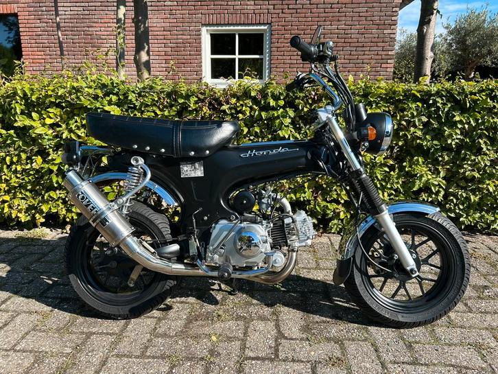 Skyteam (Honda) DAX ST50 - 2017, Fietsen en Brommers, Brommers | Honda, Zo goed als nieuw, Overige modellen, Maximaal 45 km/u