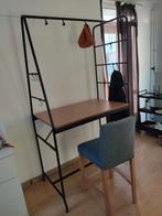 Table (HÅVERUD) and Chair (BERGMUND), Huis en Inrichting, Bureaus, Gebruikt, Ophalen, Bureau