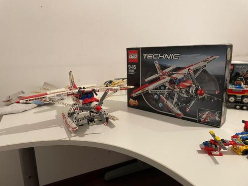 LEGO Technic 42040 Fire Plane, Kinderen en Baby's, Speelgoed | Duplo en Lego, Zo goed als nieuw, Lego, Complete set, Ophalen