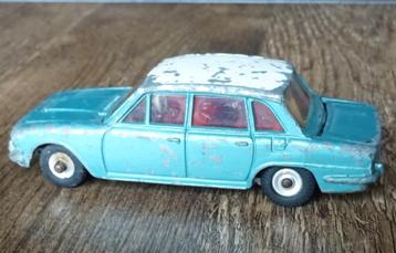 Dinky Toys Triumph 2000 beschikbaar voor biedingen