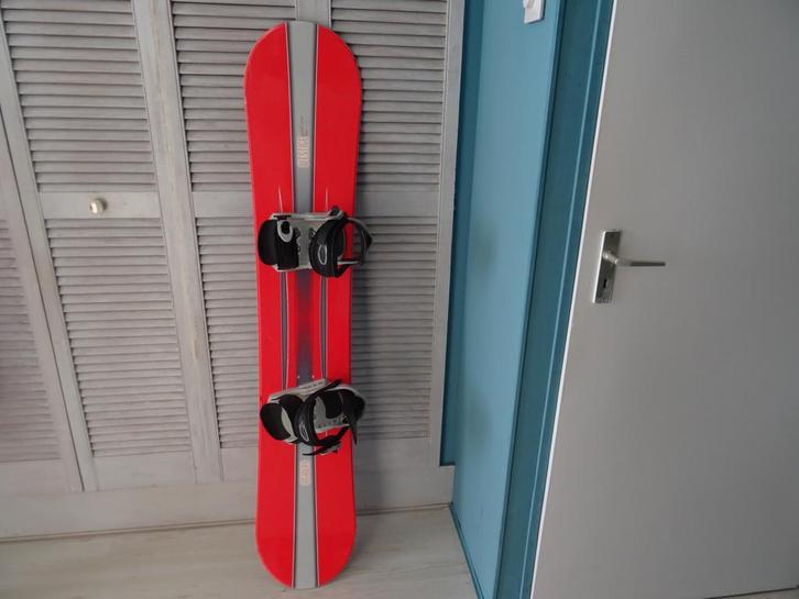 SNOWBOARD (WIDE BOARD) 155 CM MET DRAAGTAS IN TOPSTAAT, Sport en Fitness, Snowboarden, Zo goed als nieuw, Board, Ophalen of Verzenden