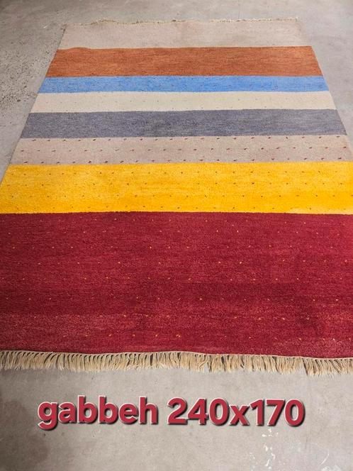 Perzisch tapijt Gabbeh 240x170 wollen vloerkleed Handgeknoop, Huis en Inrichting, Stoffering | Tapijten en Kleden, Zo goed als nieuw