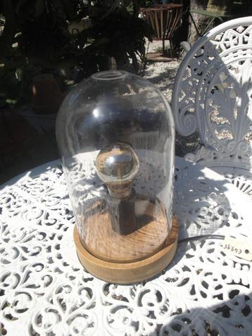 stolp lamp  eiken met glazen stolp en speciale lamp  beschikbaar voor biedingen