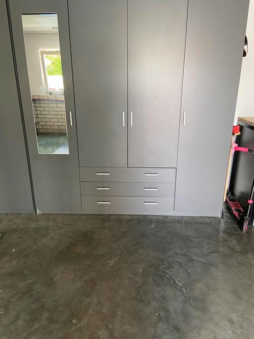 Leenbakker kast sprint antraciet kledingkast grijs, Huis en Inrichting, Kasten | Kledingkasten, 150 tot 200 cm, 25 tot 50 cm, Ophalen