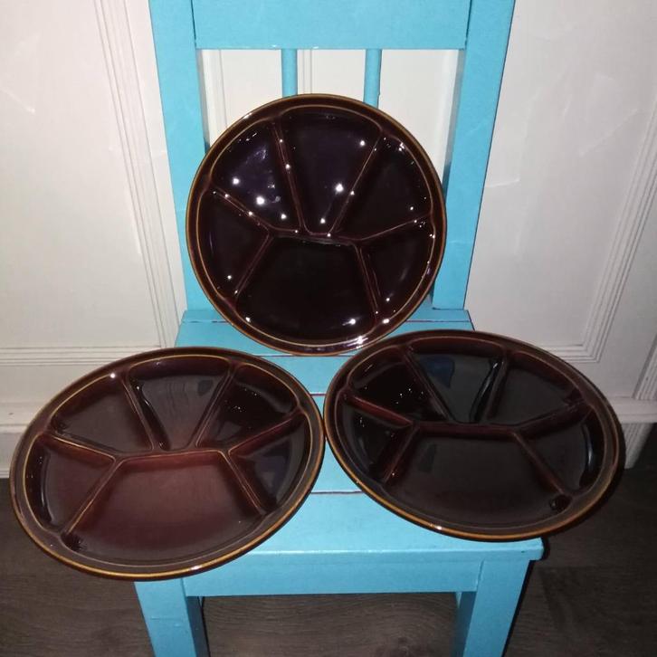 Fondue borden bruin 3 stuks Gien France, Huis en Inrichting, Keuken | Servies, Gebruikt, Bord(en), Overige stijlen, Aardewerk