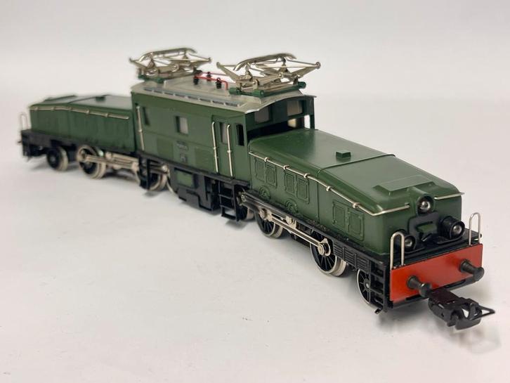 ** KROKODIL ** MÄRKLIN 3015 ** Zeer mooi in NIEUWSTAAT! ** 2, Hobby en Vrije tijd, Modeltreinen | H0, Zo goed als nieuw, Locomotief