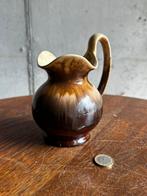 Vintage keramisch kannetje met druipglazuur (jaren 50-70), Antiek en Kunst, Ophalen of Verzenden