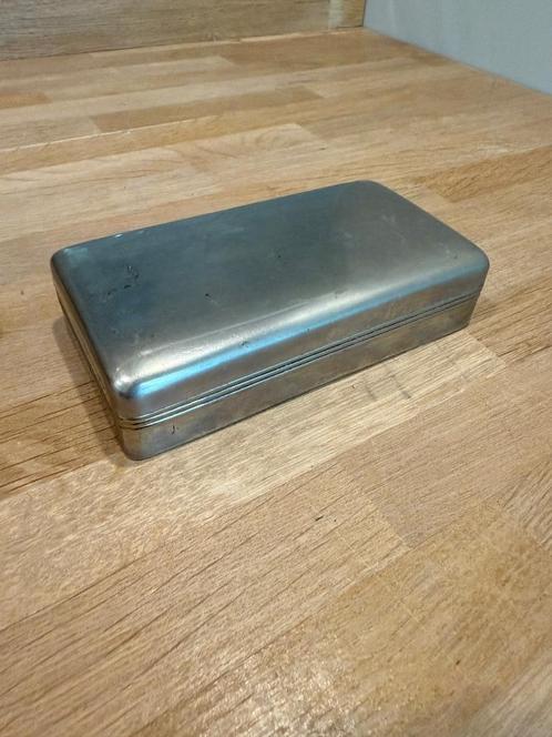 Antiek verzilverd opberg doosje (sigaren-/sigaretten), Antiek en Kunst, Antiek | Woonaccessoires, Ophalen of Verzenden