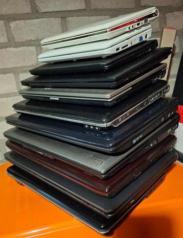 10 laptops en meer in 1 koop en onderdelen beschikbaar voor biedingen