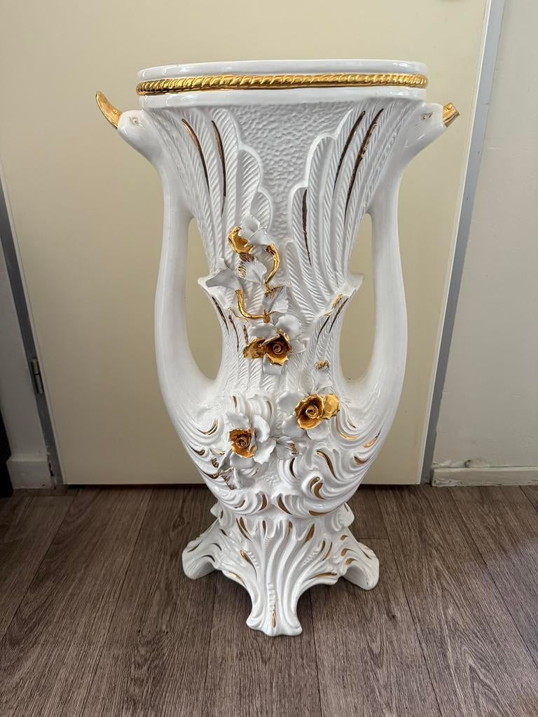 Vintage italiaans  Witte zuil grondvaas met Gouden Details, Antiek en Kunst, Ophalen