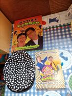 Ernst en Bobbie pet, boek Dierentuin en cd en dvd 10 jaar, Ophalen of Verzenden