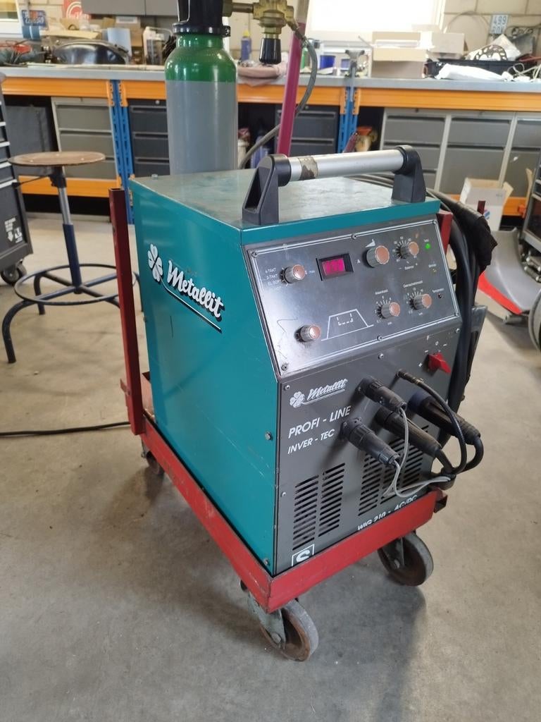 Metallit wig 210 AC/DC tig lasapparaat., Doe-het-zelf en Verbouw, Gereedschap | Lasapparaten, Ophalen, 150 tot 250 ampère, Tig