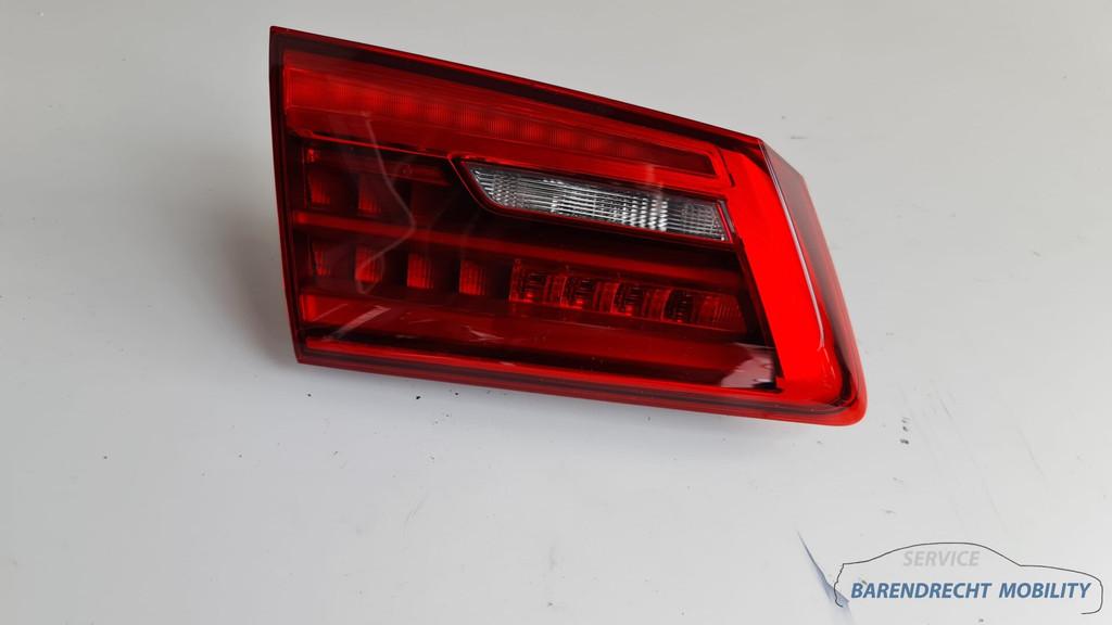 Achterlicht BMW G30 F90 5 serie sedan 630341L2 links binnen, Auto-onderdelen, Verlichting, Petuelring 130
80788  Munich, DE, Gebruikt