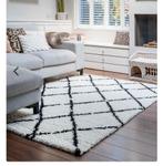 Hoogpolig vloerkleed Artisan ruiten wit/zwart 160x230cm, Ophalen, Gebruikt, 150 tot 200 cm, 200 cm of meer