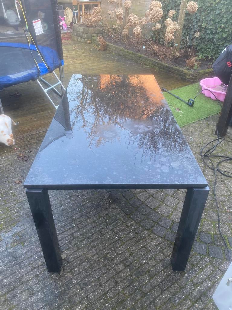 Zware natuurstenen tuintafel (graniet), Ophalen, Zo goed als nieuw, Rechthoekig, Overige materialen