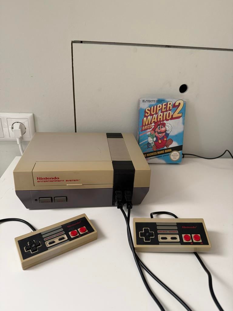 Nintendo Entertainment System met Super Mario Bros 2, Spelcomputers en Games, Games | Nintendo NES, Gebruikt, 2 spelers, Eén computer