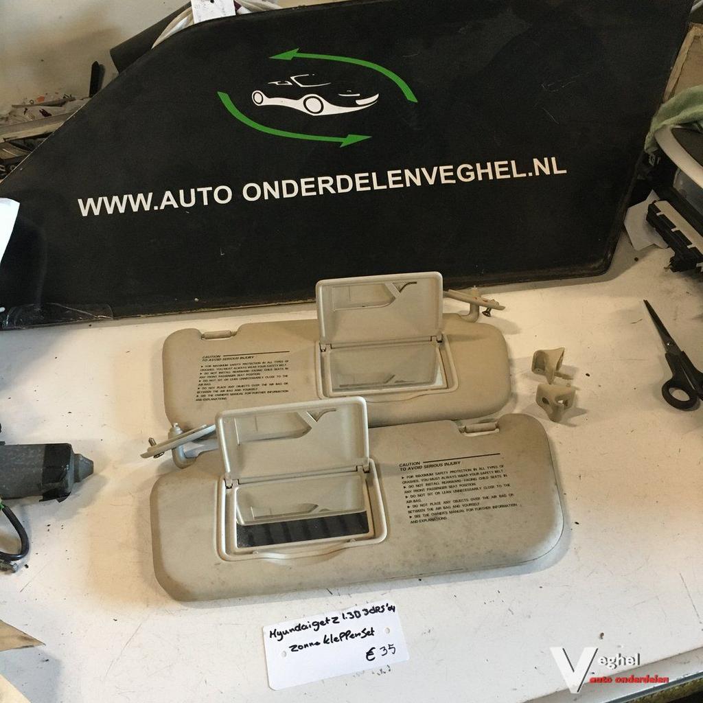 Hyundai Getz 1.3 3drs 2004 Wagennr 2500003 Zonnekleppen set, Auto-onderdelen, Interieur en Bekleding, Gebruikt, -, -, Ophalen of Verzenden