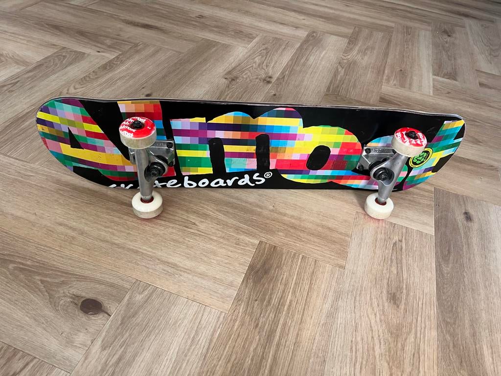 Almost Skateboards Skateboard - Kleurrijk Design, Ophalen, Zo goed als nieuw, Skateboard
