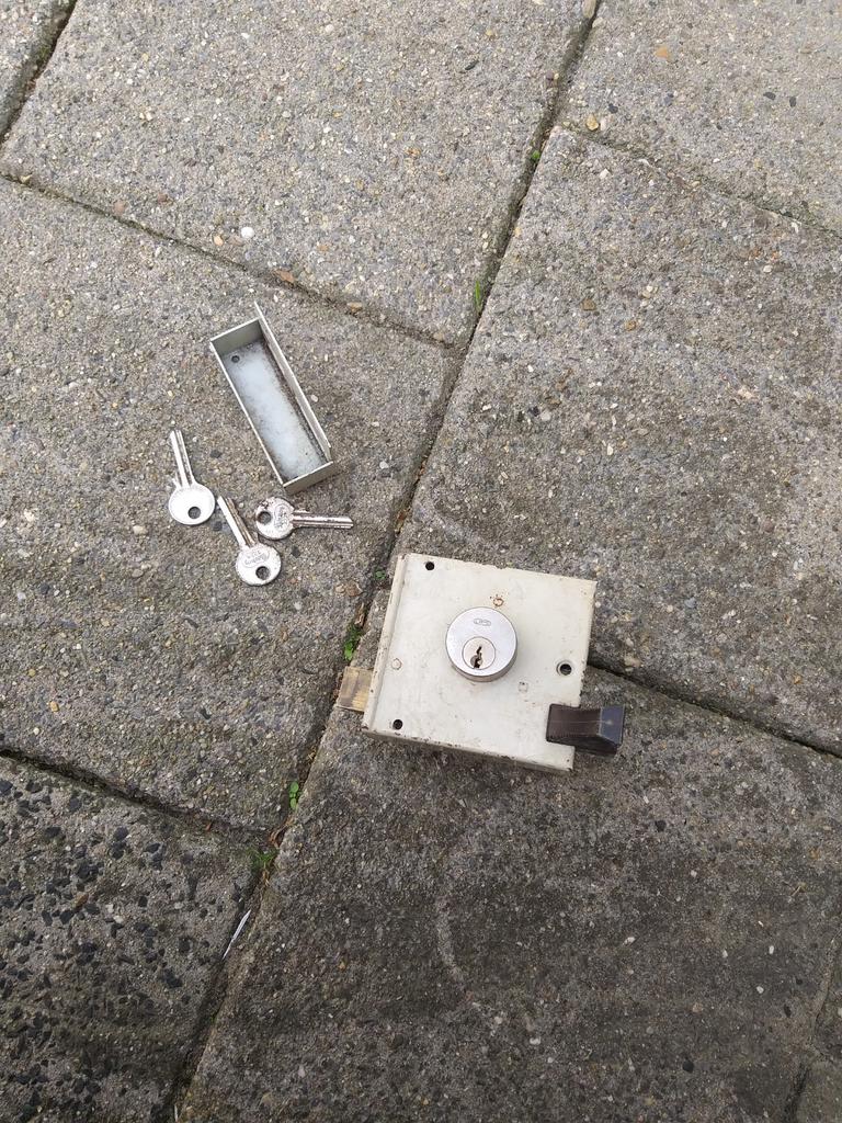 Te koop cisa opleg slot, Ophalen, Gebruikt, Slot