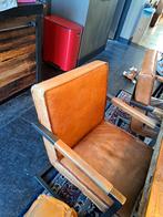 8 Robuuste Eetkamerstoelen - Gebruikte Staat, Gebruikt, Stoer, Landelijk, Bruin, Ophalen of Verzenden