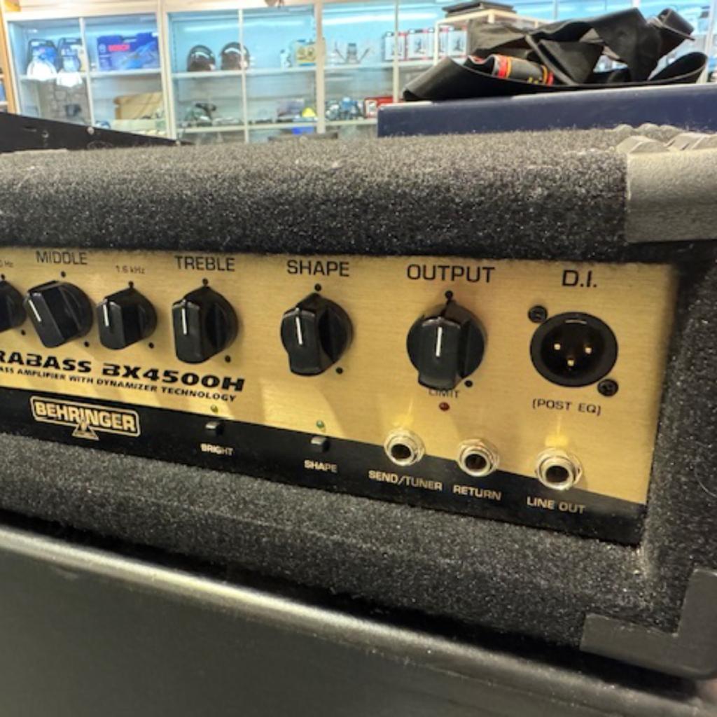 Behringer ultrabass Bx4500H basversterker, Behringer, Zo goed als nieuw, Support@behringer.com, Behringer (Music Tribe)
Musikhausstraße 1
94060 Pocking
Germany