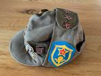 Vintage Sovjet Leger Muts met Emblemen - Uniek Verzamelaarsi, Ophalen of Verzenden, Landmacht, Overige gebieden, Helm of Baret
