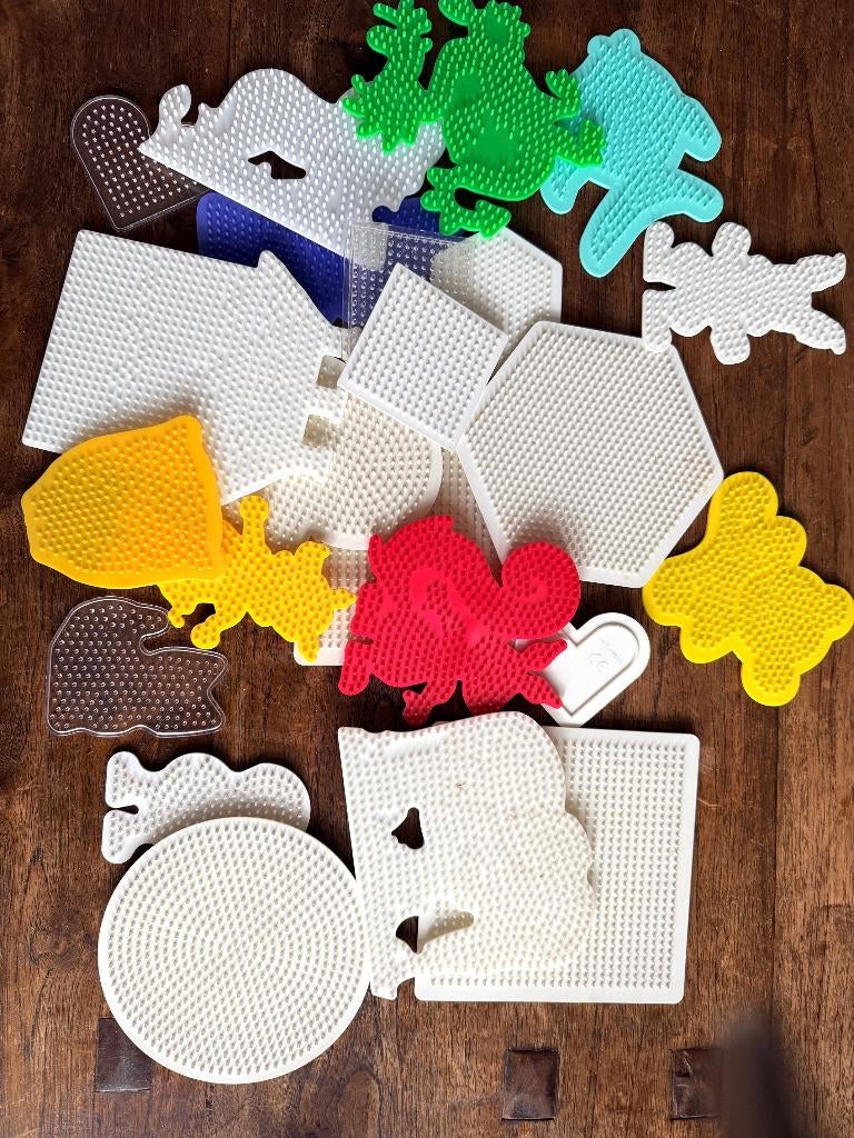 Hama kralen + toebehoren, Kinderen en Baby's, Speelgoed | Educatief en Creatief, Ophalen of Verzenden, Zo goed als nieuw, Knutselen
