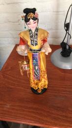 Mooie Chinees pop, Verzamelen, Ophalen, Zo goed als nieuw