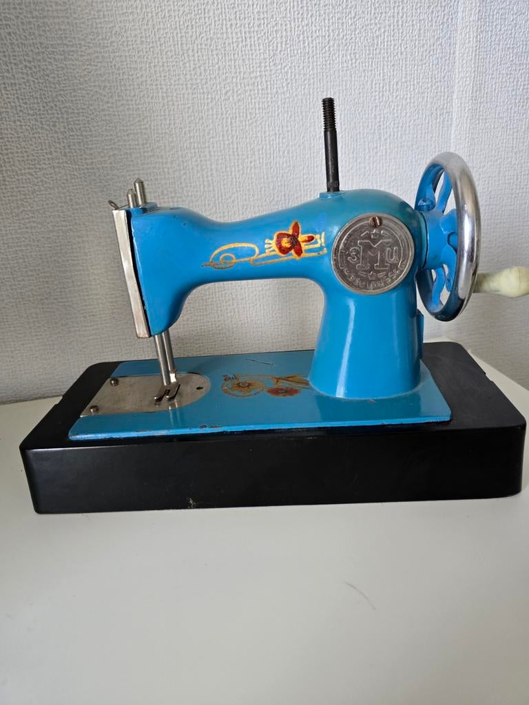 Vintage Kindernaaimachine - Blauw met Gouden Details, Ophalen