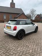 MINI Cooper 1.5 JCW Pakket 136PK | Head-Up | Union Jack, 136 pk, Zwart, 4 stoelen, USB