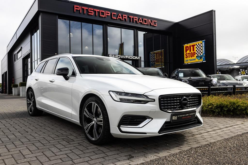 Volvo V60 2.0 T8 AWD R-Design, 390 PK, Pano, ACC, LED, Sport, Automaat, Gebruikt, 4 cilinders, 1972 kg