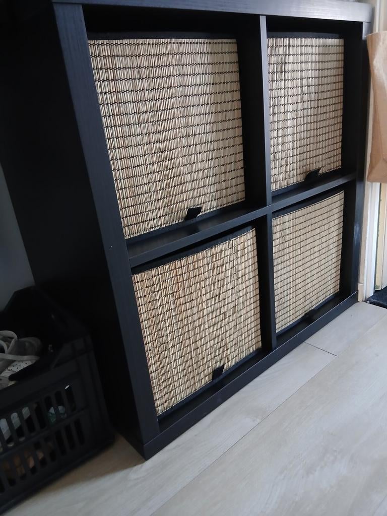 Ikea Kallax kast met 4 Gnabbas bakken zgan, Ophalen, Zo goed als nieuw