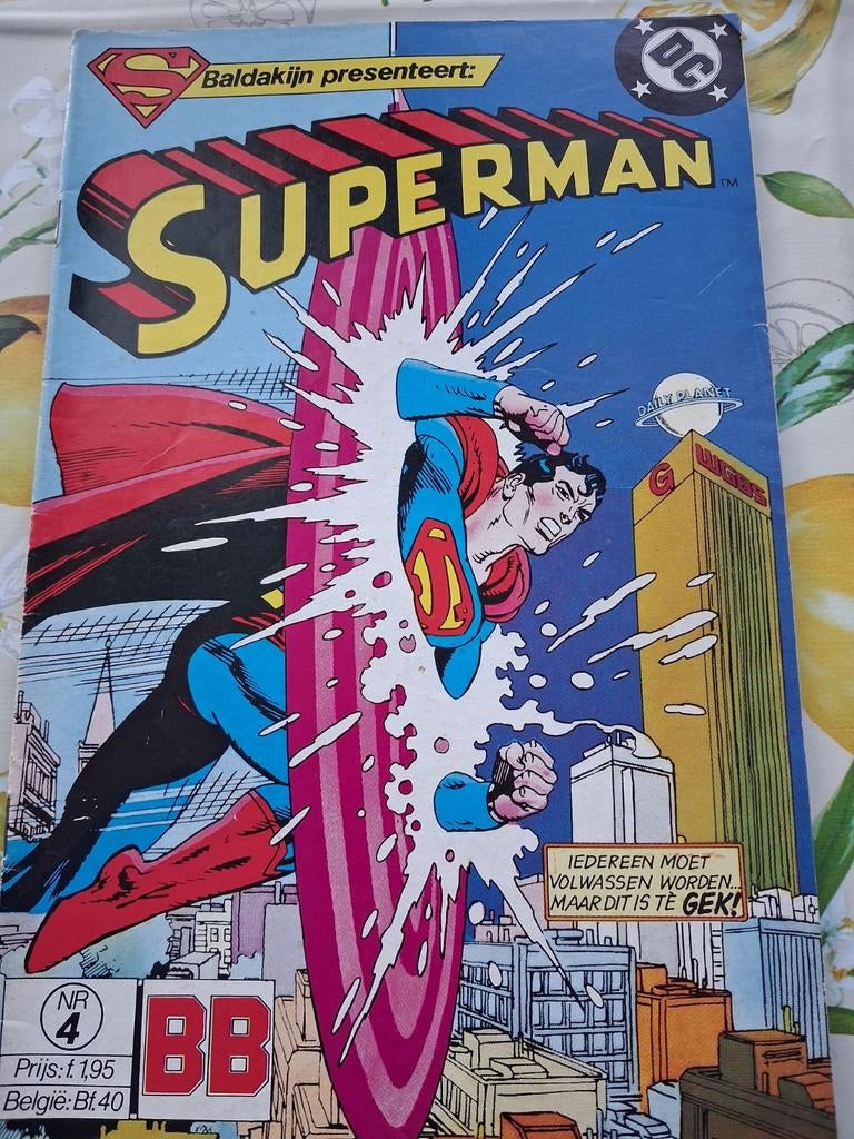 Superman stripboek nr. 4 uit 1984, Eén comic, Ophalen of Verzenden, Gelezen, Europa