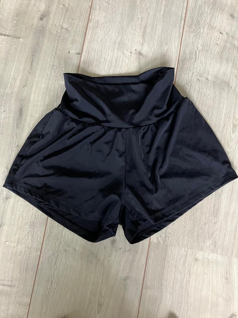 nieuw Sportbroekje maat 6 is L vor bv fitnessbroekje zwart, Zwart, Nieuw, Ophalen of Verzenden, Onbekend