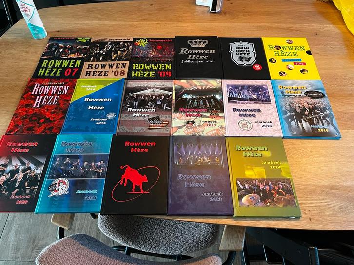 Rowwen Hèze Jaarboeken Collectie (2007-2024), Boeken, Tijdschriften en Kranten, Zo goed als nieuw, Overige typen, Ophalen of Verzenden
