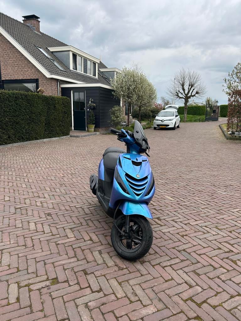 Piaggio Zip 80cc 4T - Unieke Kleur!, Ophalen, Gebruikt, Maximaal 45 km/u, Zip