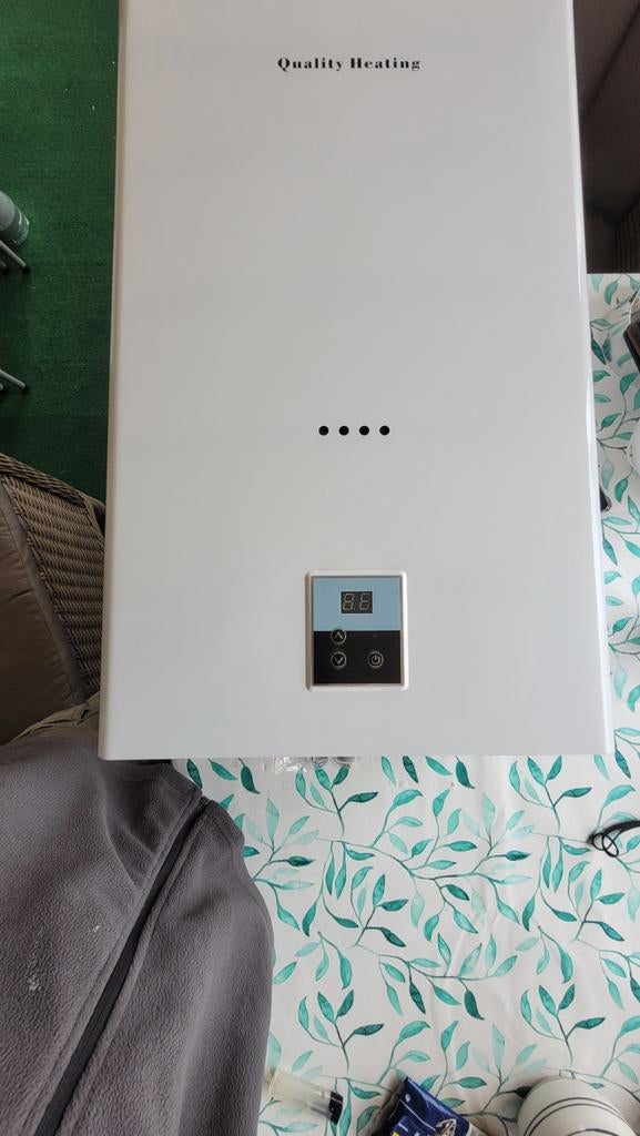 Nieuwe Quality Heating Digitale Propaan Geiser 14L, Doe-het-zelf en Verbouw, Ophalen of Verzenden