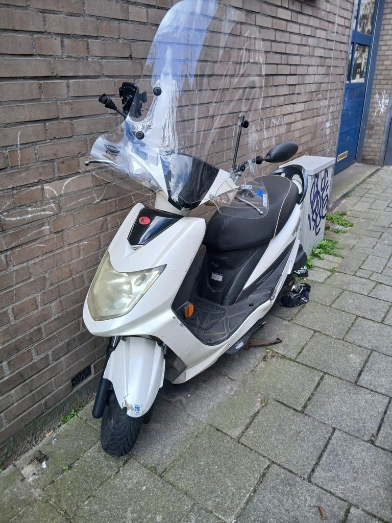 Kymco, Ophalen of Verzenden, Gebruikt, Benzine, Agility